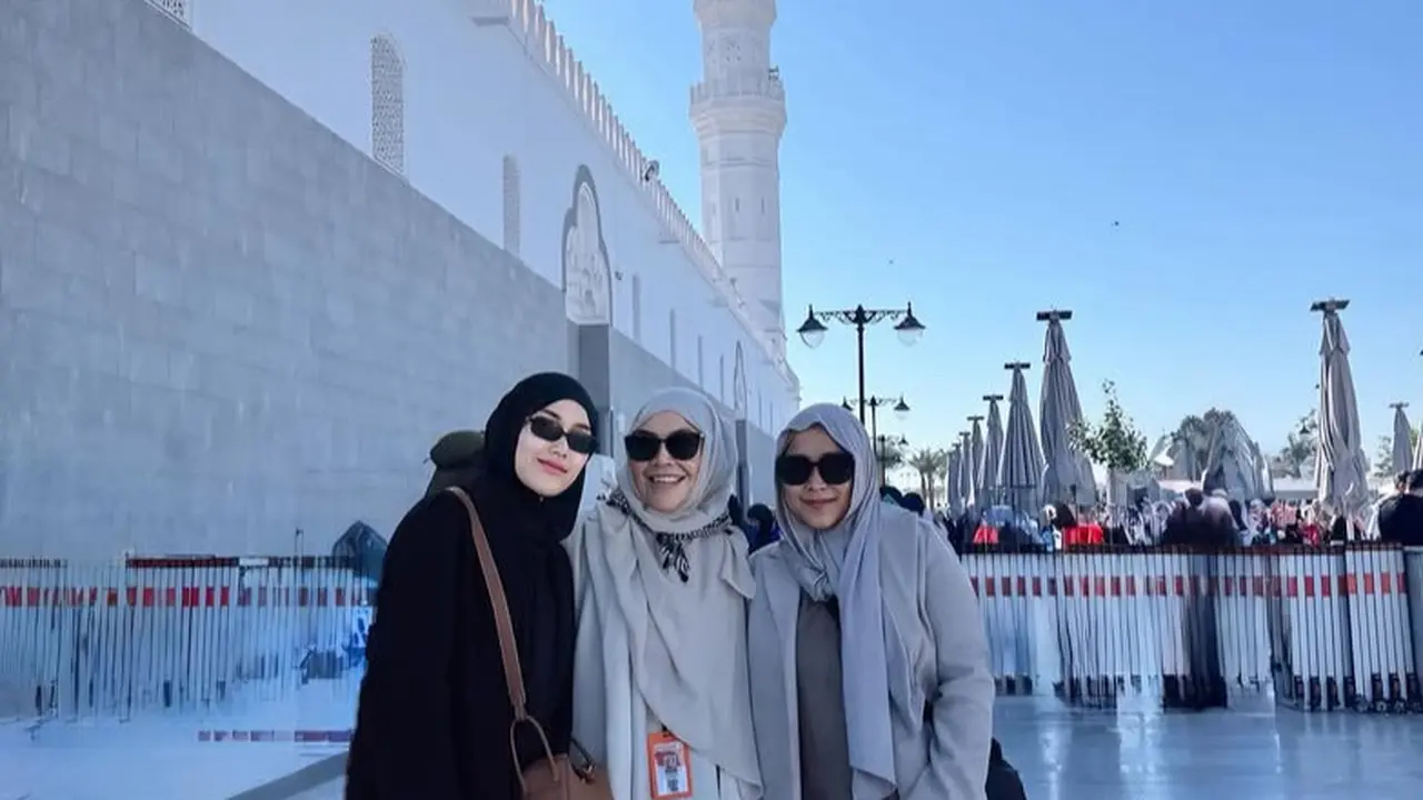 Artis Pilih Laksanakan Umrah di Penghujung Tahun 2024
