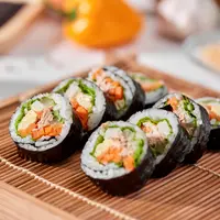Ilustrasi sushi sederhana/copyrightshutterstock/Makistock