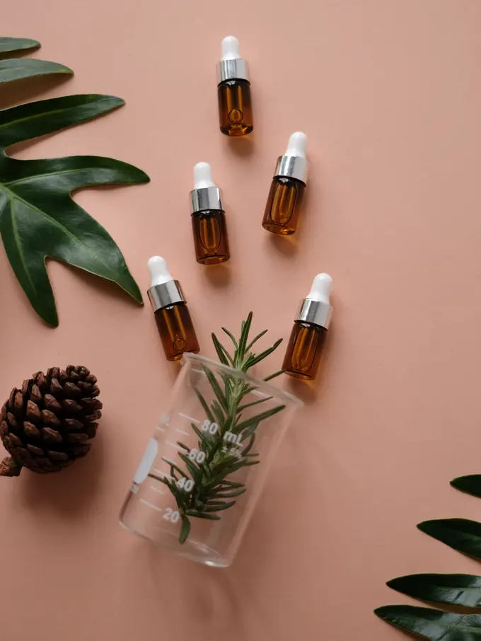 Sunscreen - Tropical Beauty / Image: Shutterstock