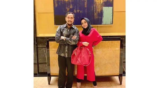 Dikabarkan Pindah Agama, Ini 5 Potret Kedekatan Salmafina dengan Sang Ayah