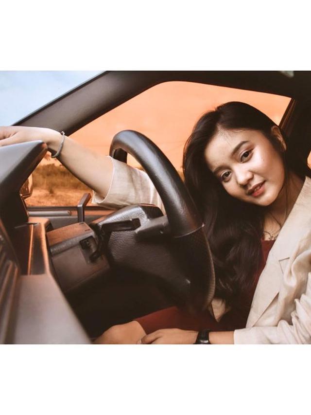 Galih Ginanjar Gandeng Kekasih Baru, Ini 7 Potretnya yang Curi Perhatian