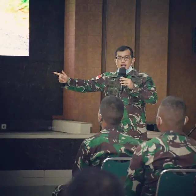 6 Potret Zulfikar Rakita Dewa Anak Deddy Mizwar yang Seorang TNI