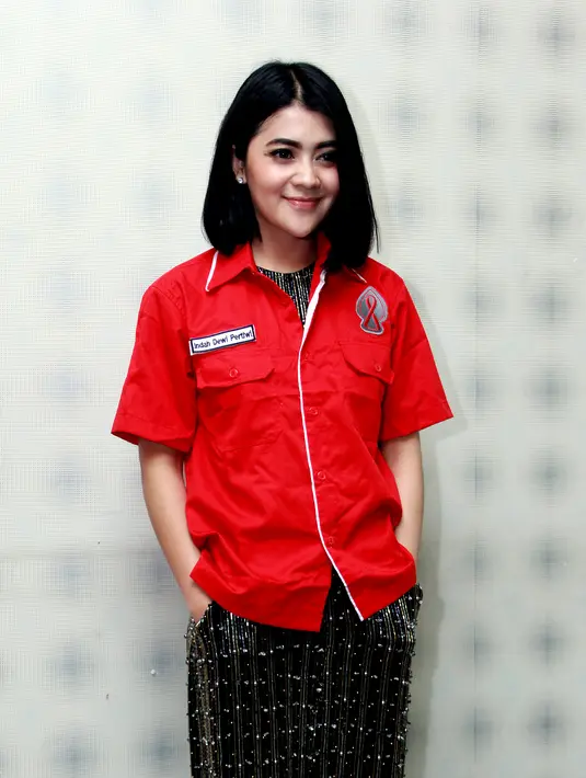 Indah Dewi Pertiwi berharap dengan adanya gerakan Indonesia sadar akan penderita penyakit HIV & AIDS, banyak anak muda yang lebih menjaga pola hidupnya dengan tidak melakukan seks bebas dan narkoba. (Wimbarsana/Bintang.com)