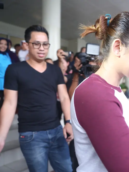 "Tiap hari saya doakan yang terbaik buat Jupe. Selalu yang terbaik buat Jupe. Karena Tuhan kan tahu yang terbaik buat Jupe," ujar Nafa Urbach. (Nurwahyunan/Bintang.com)