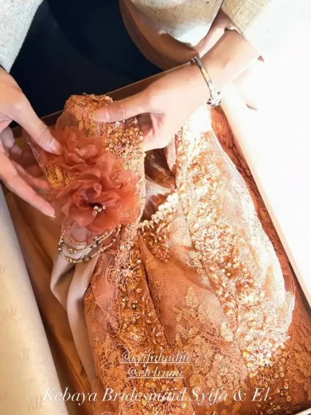 Detail Kebaya Bridesmaid di Pernikahan Syifa Hadju. Sumber; instagram/wirantikurniabride