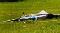 Pesawat latih jenis Warior Viper jatuh di persawahan daerah Cilacap. 