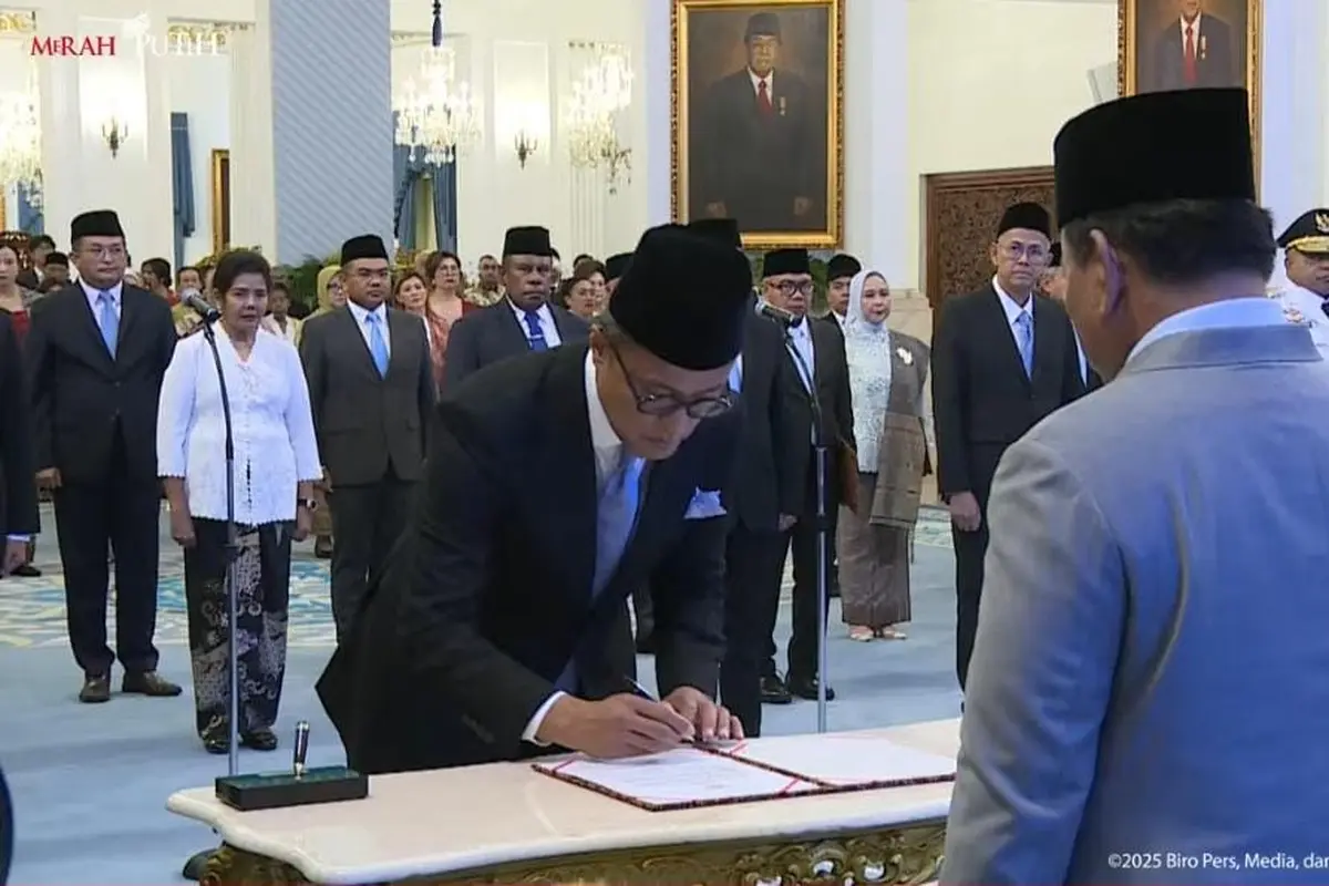 Plt. Menteri BUMN Dony Oskaria resmi dilantik menjadi Kepala Badan Pengaturan (BP) BUMN