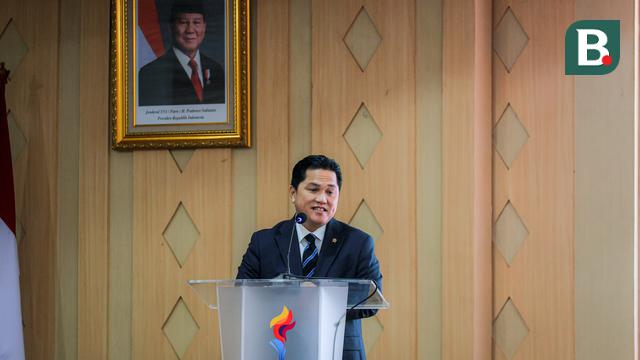 Foto: Sah! Momen Erick Thohir Lakukan Sertijab Menpora dengan Dito Ariotedjo