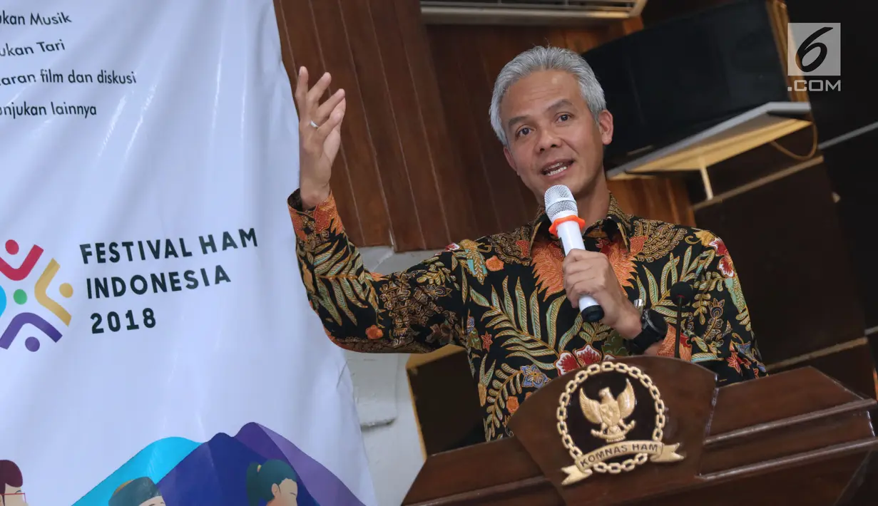 Gubernur Jateng, Ganjar Pranowo memberi sambutan jelang MoU Festival HAM Indonesia di Jakarta, Rabu (3/10). Acara ini bertema Merawat Keberagaman, Memperkuat Solidaritas Menuju Indonesia yang Inklusif dan Keberkeadilan. (Liputan6.com/Helmi Fithriansyah)