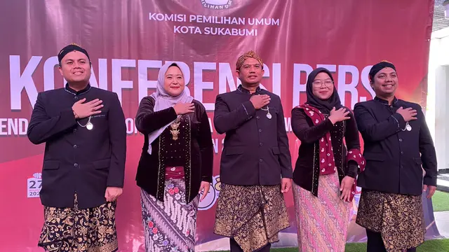 Komisioner KPU Kota Sukabumi usai konferensi pers hari pertama pendaftaran Bacalon Wali Kota dan Wakil Wali Kota Sukabumi (Liputan6.com/Istimewa).