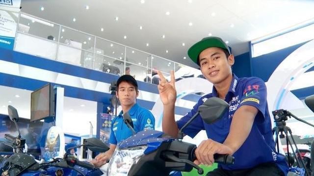 Ini dia cerita Galang Hendra Pratama dan Imanuel Putra Pratna yang akan mendapatkan pelatihan secara khusus dari rider Yamaha Valentino Rossi.