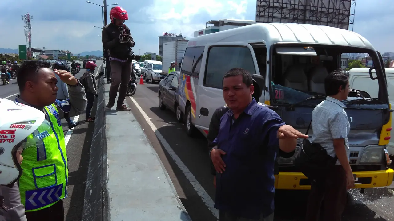 Tabrakan Beruntun
