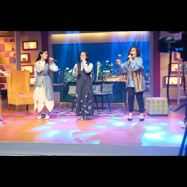 Lama Vakum dari Industri Musik, Ini 6 Potret Reuni Be3 yang Tetap Kompak