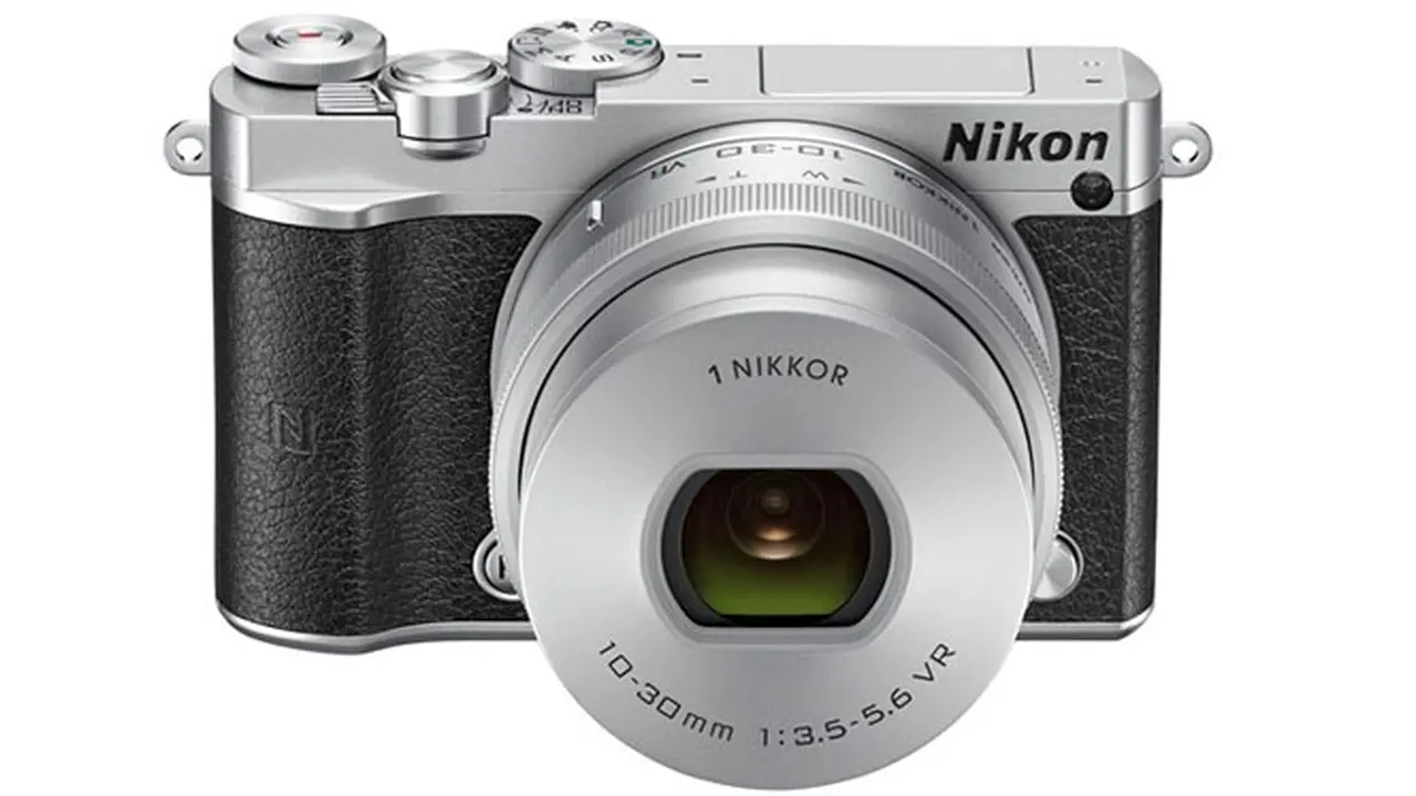 Nikon 1 J5