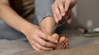 Trik Potong Kuku Jempol Kaki yang Masuk ke Dalam Kulit untuk Mengatasi Cantengan
