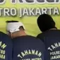 Sebanyak 126 dari 141 gay yang sempat diamankan dari ruko di kawasan Kelapa Gading, dipulangkakn oleh polisi. (Liputan 6 SCTV)