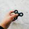 Fidget Spinner (Foto: Charles Deluvio/Unsplash)