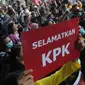 Koalisi dari berbagai masyarakat sipil antikorupsi dan wadah pegawai KPK melakukan aksi di Gedung KPK, Jumat (30/8/2019). Mereka mendesak panitia seleksi calon pimpinan (Capim) KPK memilih yang bersih dan berintegritas tidak bermasalah. (merdeka.com/Dwi Narwoko)