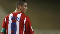 Video Fernando Torres mandul di latihan perdana Atletico Madrid.