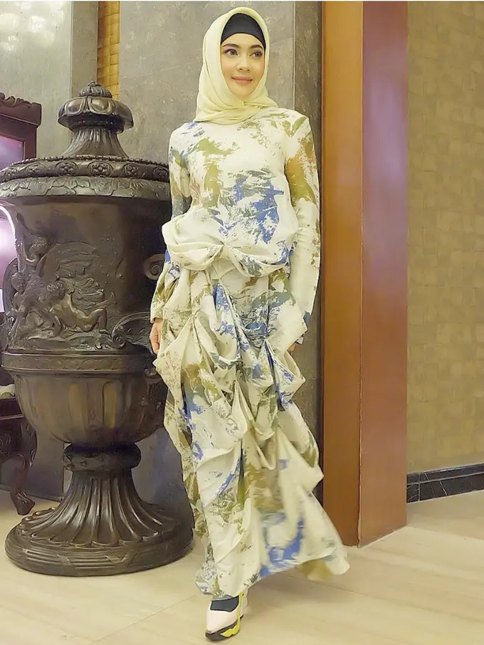 [Bintang] Indah Dewi Pertiwi