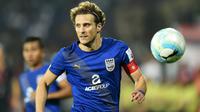 Diego Forlan saat bermain di India Super League bersama Mumbai City FC pada 2016. (AFP/Punit Paranjpe)