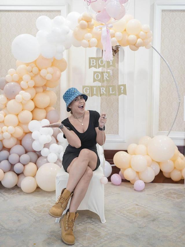 8 Potret Terbaru Melaney Ricardo, Disebut Netizen Makin Langsing