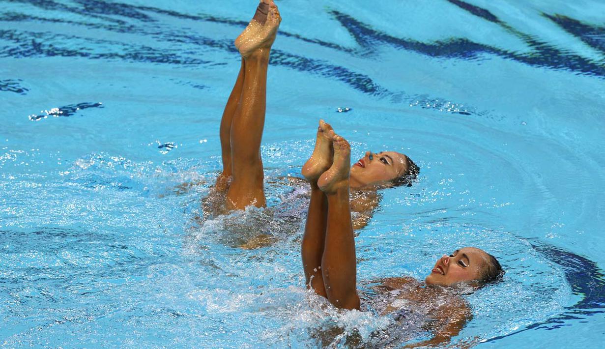 Indahnya gerakan Adela Amanda Nirmala dan Claudia M. Suyanto