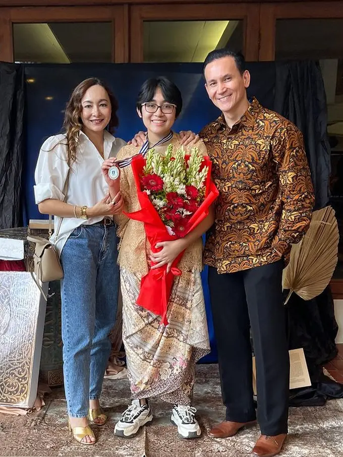 [Fimela] Brinette anak Dewi Rezer dan Marcelino Lefrandt