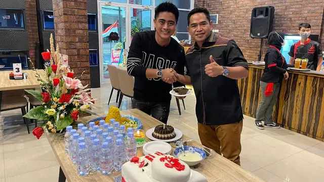 Surya Kepiting Balikpapan, Resto Berkonsep Nuansa Ikan Arwana