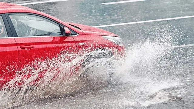 Ilustrasi Aquaplaning