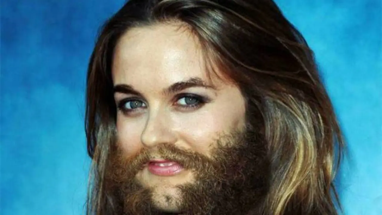 Para Seleb Hollywood Cewek Ini Punya Brewok Kayak Karl Marx