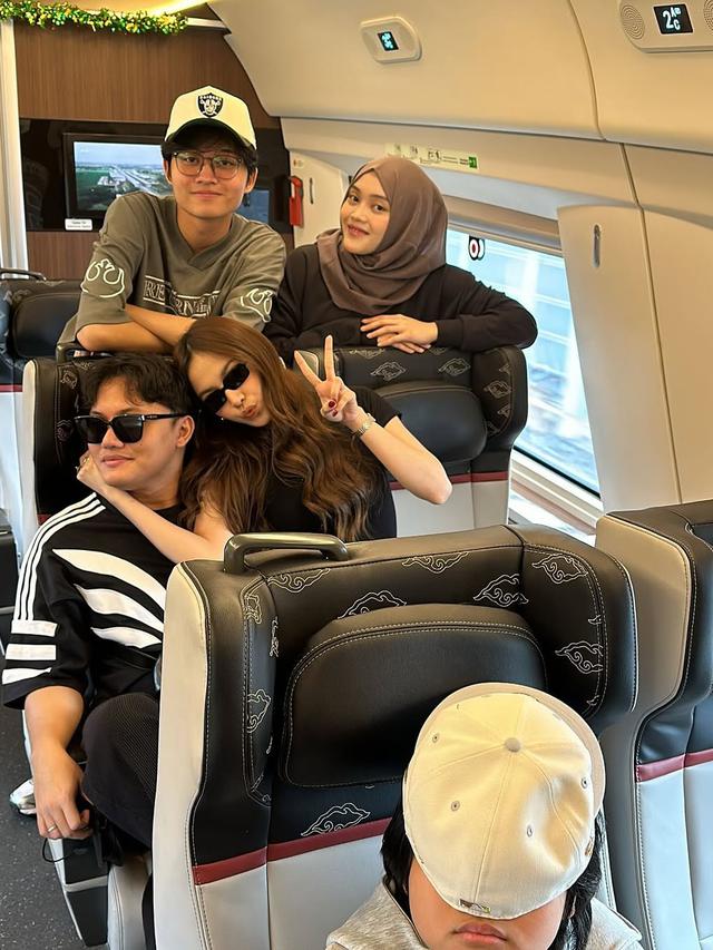 Mahalini dan Rizky Febian Mudik ke Cimahi