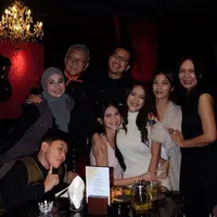 Risma Nilawati dan Deswita Maharani di Ulang Tahun Harleyava Princy anak Ferry Maryadi [@harleyavaprincy]