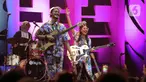 Duo musisi Endah N Rhesa tampil pada hari pertama BNI Java Jazz Festival 2022 di JIExpo Kemayoran, Jakarta, Jumat (27/5/2022). Perhelatan musik BNI Java Jazz Festival 2022 digelar pada 27-29 Mei dengan menampilkan musisi-musisi dari dalam dan luar negeri. (Liputan6.com/Johan Tallo)