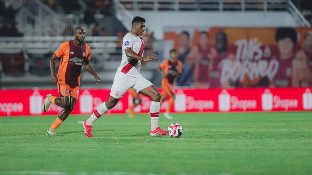 Persis Solo