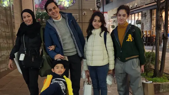 Potret Si Raja Sinetron Rionaldo Stockhorst Bersama Istri. (instagram/rio.stokhorst/eischulz).