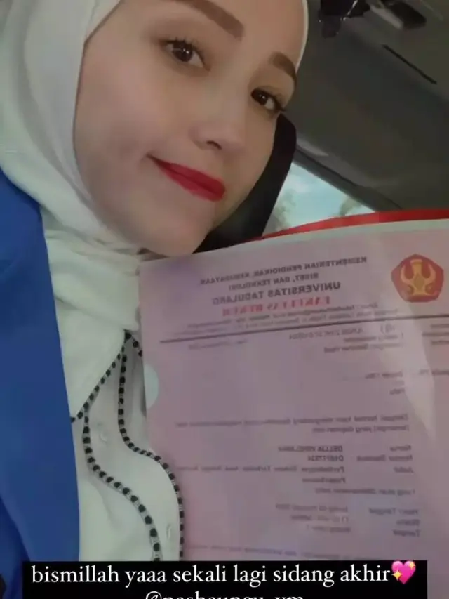 Tetap Prioritaskan Pendirikan, Ini 6 Momen Adelia Pasha Jalani Sidang Skripsi