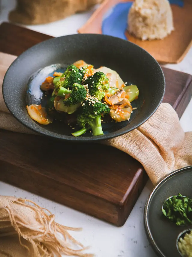6. Sayur Oyong Soun