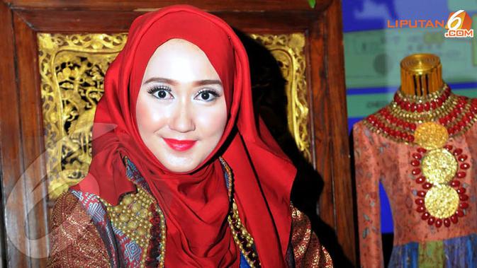Dian Pelangi Tampilkan 'Royal Kingdom of Indonesia' di 