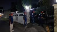 umat Hindu di Kelurahan Labuhan Dalam, Kecamatan Tanjung Senang, Bandar Lampun menggelar patroli untuk menjaga rumah warga Muslim yang sedang salat terawih. Foto : (Istimewa).