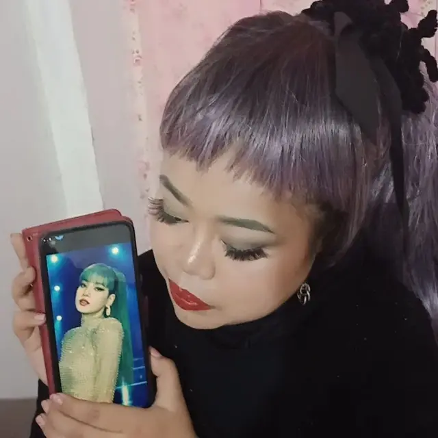 7 Potret Kekeyi Tampil Stylish dengan Wig yang Selalui Menuai Sorotan