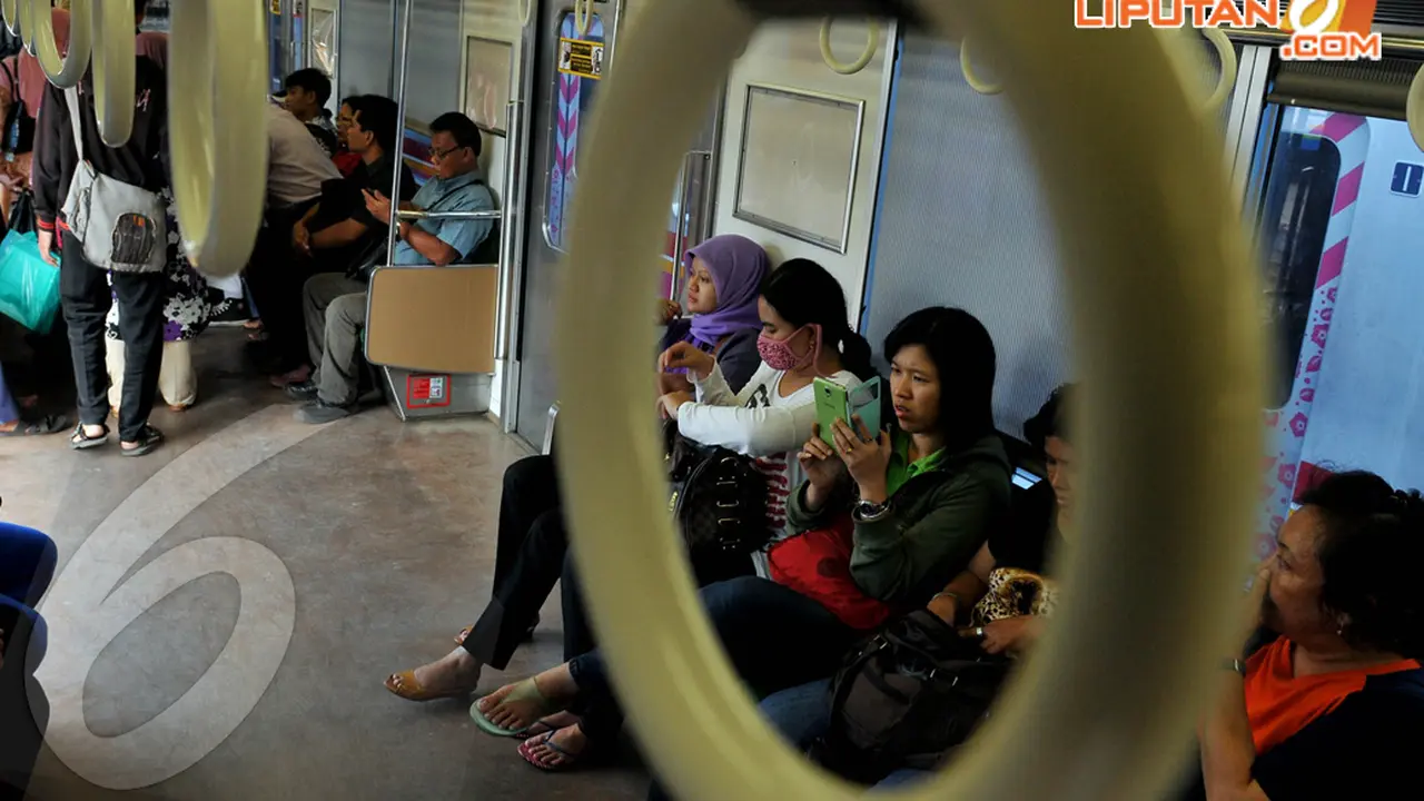 [FOTO] Commuter Line 2014/03/20