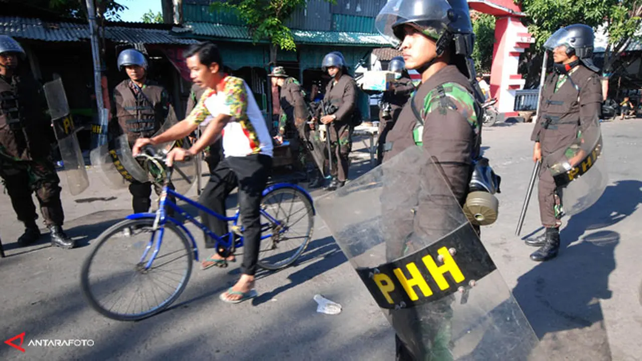 pengamanan-probolinggo-130902b.jpg