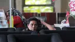 Ketua PN Kelas IA Khusus Tangerang Muhammad Damis menunggu untuk menjalani pemeriksaan di gedung KPK, Jakarta, Senin (26/3). Muhammad Damis diperiksa sebagai saksi untuk tersangka Hakim PN Tangerang Wahyu Widya Nurfitri. (Merdeka.com/Dwi Narwoko)