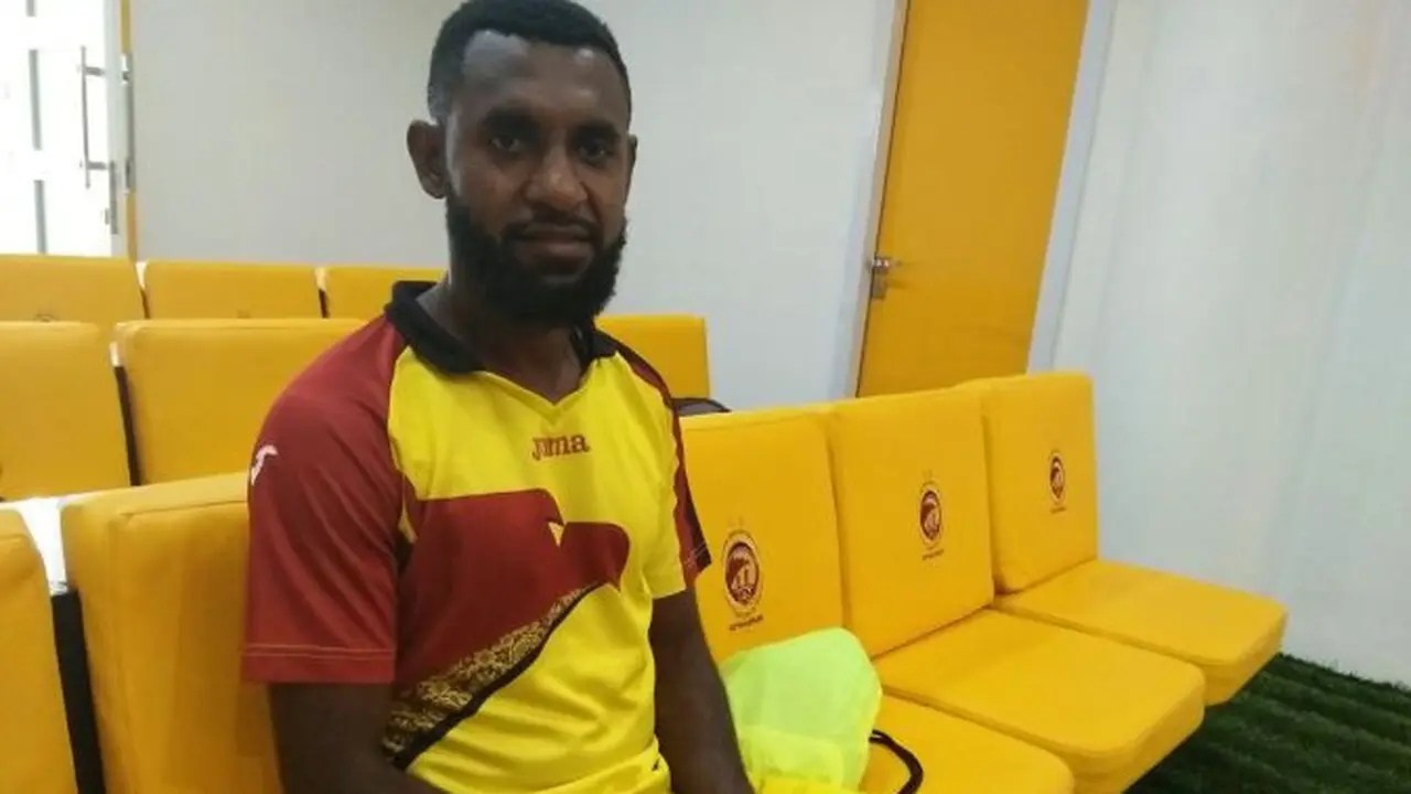 Yanto Basna resmi gabung Sriwijaya FC