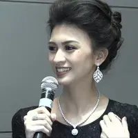 Meski anak memiliki akun Instagram pribadi, Donita tidak terlalu sering memposting sesuatu. Soal endorse, Donita juga tidak mau mengganggu waktu tidur dan makan anaknya.