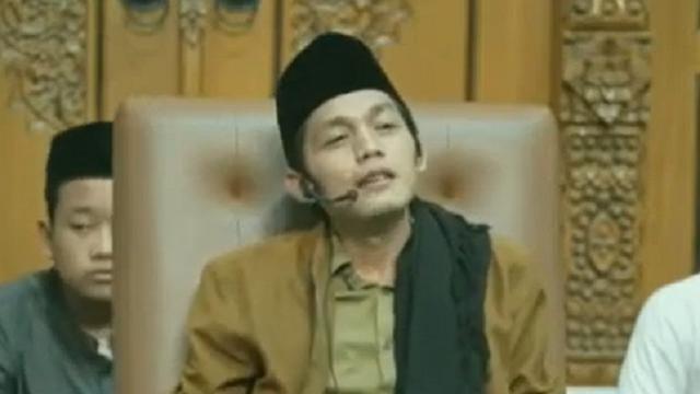 Gus Iqdam (SS: YT Lintas Alas)