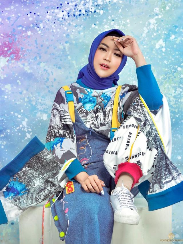 7 Gaya Pemotretan Ria Ricis Rayakan 24,5 Subscriber YouTube,  Bikin Pangling