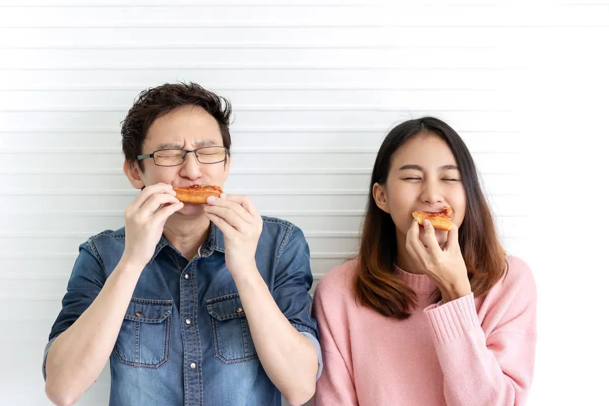 pasangan cinta