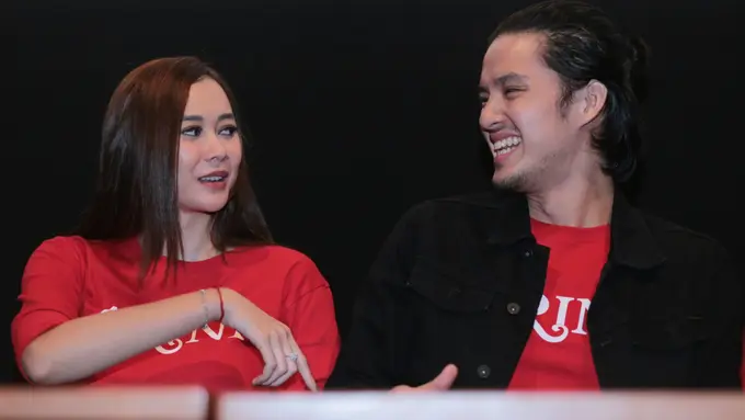 [Bintang] Preskon Film Arini